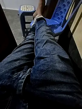 Snapshot of SHARIF12123 chatting on March 20, 2026, 5:03 pm SHARIF12123 online show from March 20, 2026, 5:03 pm