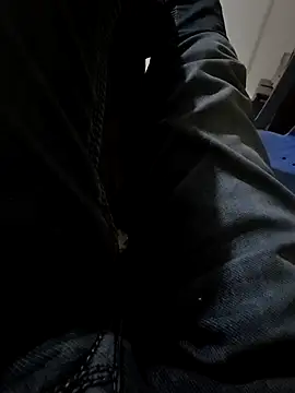 Snapshot of SHARIF12123 chatting on March 23, 2026, 5:35 pm SHARIF12123 online show from March 23, 2026, 5:35 pm