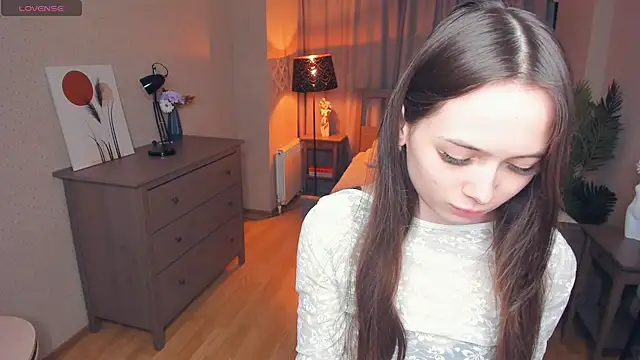 Snapshot of YvonneRobes chatting on February 15, 2026, 7:13 pm YvonneRobes online show from February 15, 2026, 7:13 pm