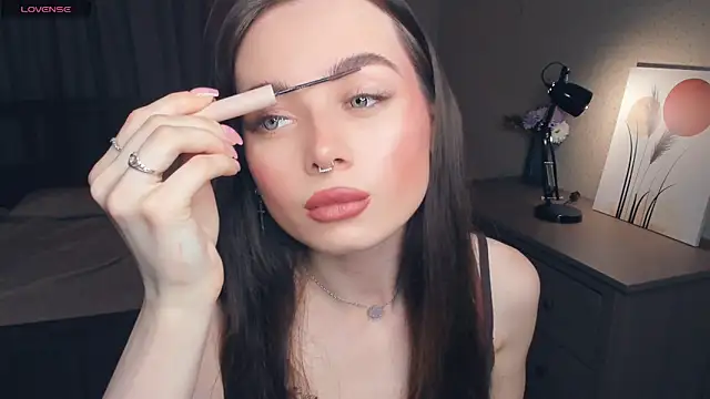 Snapshot of YvonneRobes chatting on March 12, 2026, 7:18 pm YvonneRobes online show from March 12, 2026, 7:18 pm