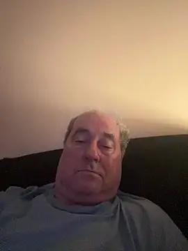 Snapshot of csikar chatting on June 17, 2026, 9:36 pm csikar online show from June 17, 2026, 9:36 pm
