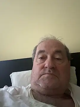 Snapshot of csikar chatting on June 16, 2026, 4:45 am csikar online show from June 16, 2026, 4:45 am