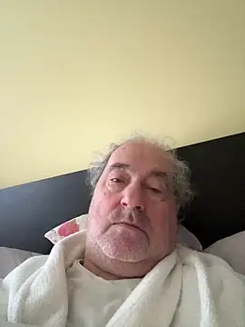 csikar online show from March 16, 2026, 5:44 am