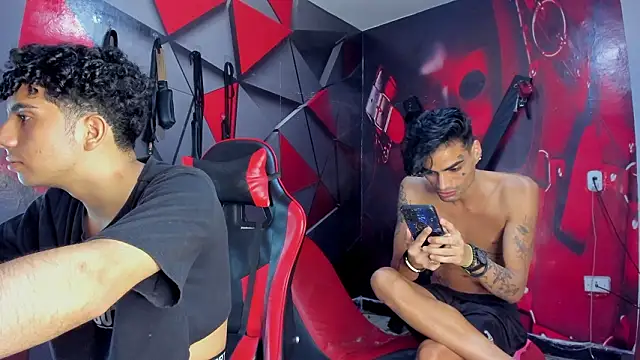 Hot Boys Without Limits online show from February 4, 2026, 3:56 am