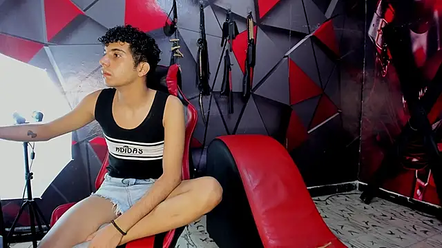 Hot Boys Without Limits online show from January 18, 2026, 3:54 am