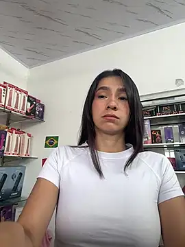 Snapshot of lunaluxury22 chatting on June 26, 2026, 2:01 pm lunaluxury22 online show from June 26, 2026, 2:01 pm