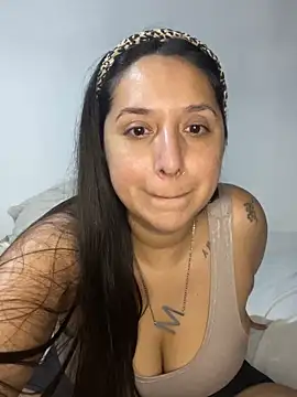 Soy maiaa4 online show from February 24, 2026, 3:07 am