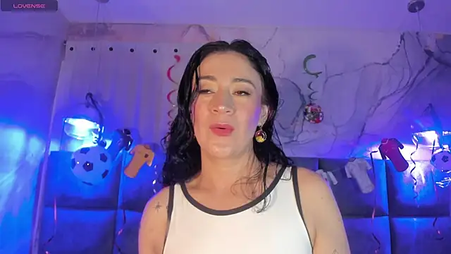 Snapshot of Victoria01_ chatting on July 4, 2026, 3:13 am Victoria01 online show from July 4, 2026, 3:13 am