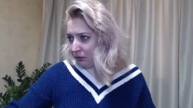 Snapshot of sweetpussy13 chatting on February 11, 2025, 7:12 am sweetpussy13 online show from February 11, 2025, 7:12 am