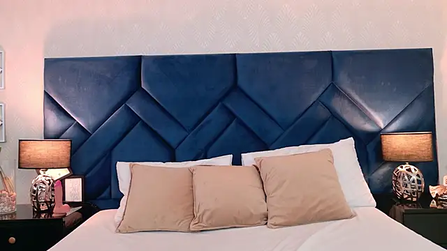 Snapshot of AliceMorelli chatting on December 14, 2025, 1:34 am AliceMorelli online show from December 14, 2025, 1:34 am