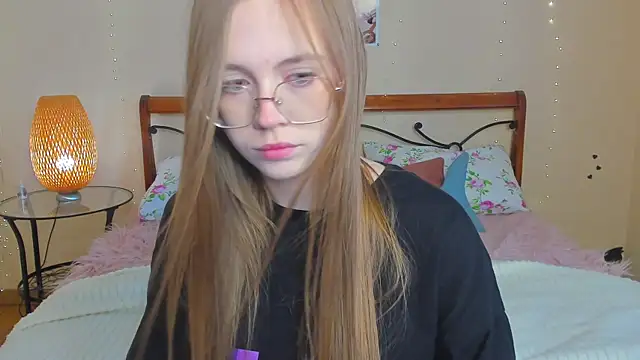 Snapshot of miya_soft chatting on June 6, 2026, 1:44 am miya soft online show from June 6, 2026, 1:44 am