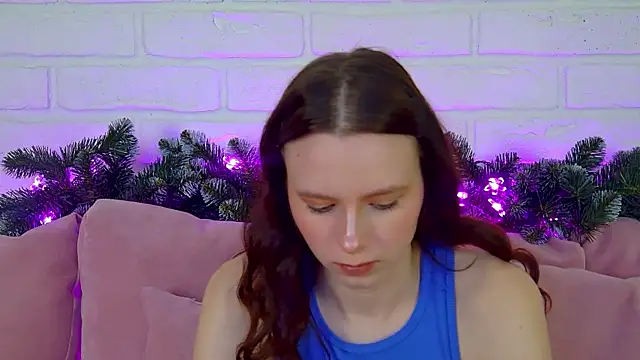 ArinaKubrick online show from December 17, 2025, 6:24 pm