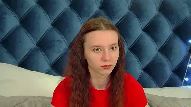 Snapshot of ArinaKubrick chatting on December 16, 2025, 4:44 pm ArinaKubrick online show from December 16, 2025, 4:44 pm