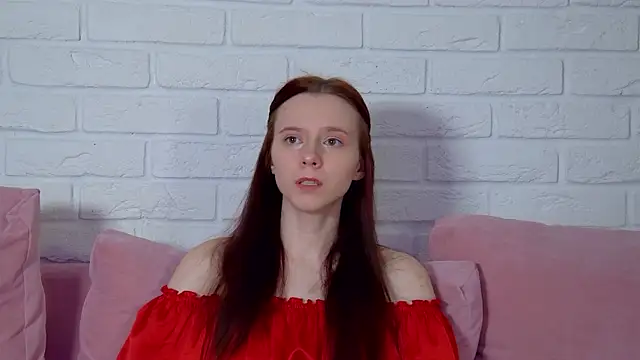 ArinaKubrick online show from July 14, 2026, 4:24 pm