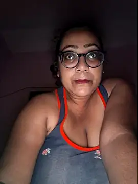 Snapshot of MISTI_KOLK chatting on July 5, 2026, 6:15 pm MISTI KOLK online show from July 5, 2026, 6:15 pm