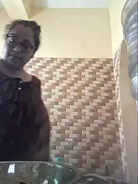 Snapshot of MISTI_KOLK chatting on July 14, 2026, 11:16 am MISTI KOLK online show from July 14, 2026, 11:16 am