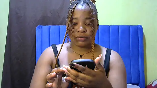 Snapshot of Trapp_Queen chatting on December 14, 2025, 5:29 pm Trapp Queen online show from December 14, 2025, 5:29 pm