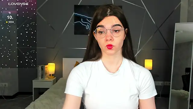 miss  evelyne online show from January 19, 2026, 1:31 am