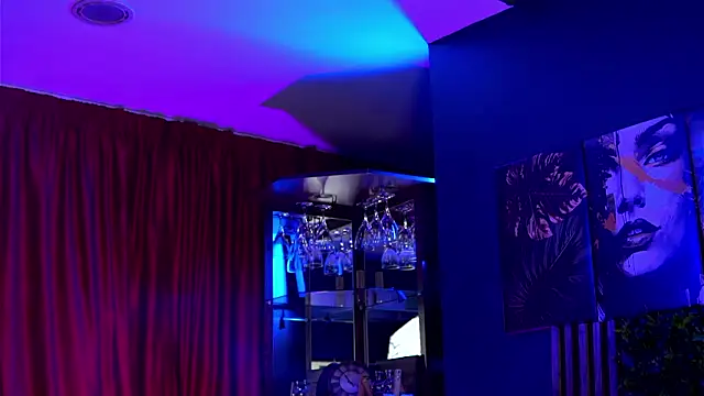 Snapshot of AstridVex chatting on March 21, 2026, 9:08 pm AstridVex online show from March 21, 2026, 9:08 pm