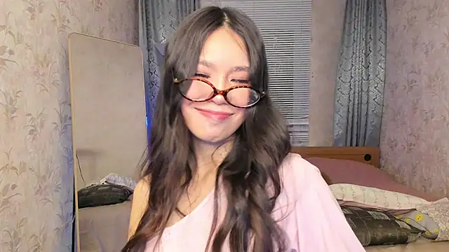 Snapshot of amiya_cute chatting on March 14, 2026, 2:34 pm amiya cute online show from March 14, 2026, 2:34 pm