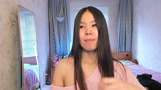 Snapshot of amiya_cute chatting on March 16, 2026, 11:25 am amiya cute online show from March 16, 2026, 11:25 am