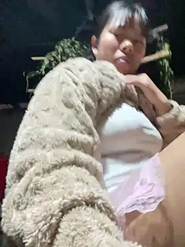 Snapshot of Nika-be chatting on February 20, 2026, 12:18 am Nika-be online show from February 20, 2026, 12:18 am