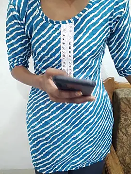 Snapshot of Riya_baby3 chatting on December 14, 2025, 3:02 am Riya baby3 online show from December 14, 2025, 3:02 am