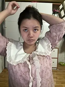 Snapshot of leo-kitty chatting on March 7, 2026, 3:28 pm leo-kitty online show from March 7, 2026, 3:28 pm