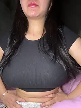 leo-kitty online show from December 15, 2025, 8:53 am