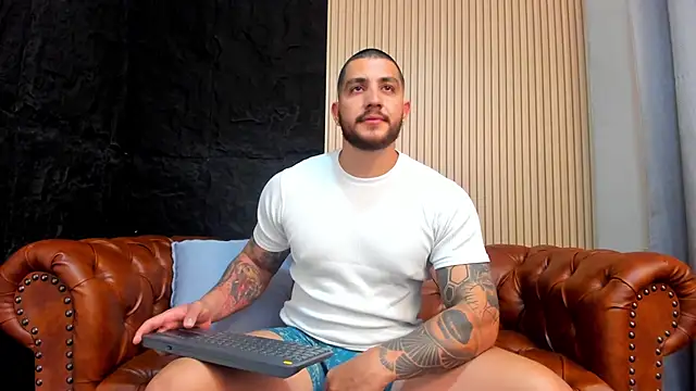 KyleNorth  online show from May 9, 2026, 9:29 pm