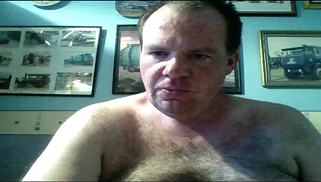 mrhardcock12 online show from April 25, 2026, 2:14 pm