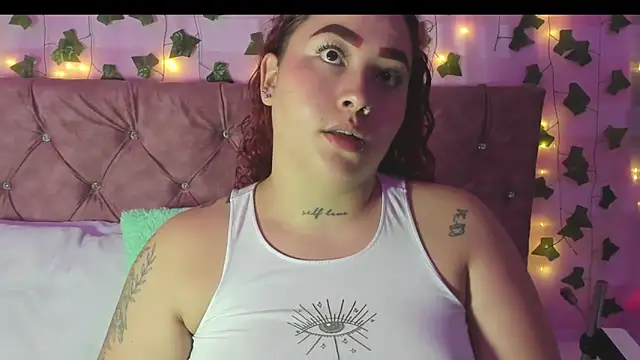 Snapshot of Ayla-marttinez chatting on February 23, 2026, 12:45 am Ayla-marttinez online show from February 23, 2026, 12:45 am