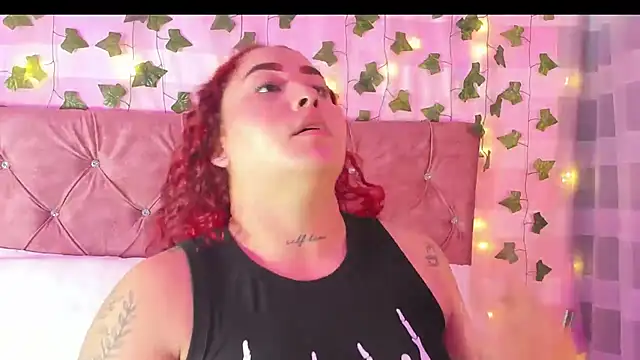 Snapshot of Ayla-marttinez chatting on February 5, 2026, 1:12 am Ayla-marttinez online show from February 5, 2026, 1:12 am