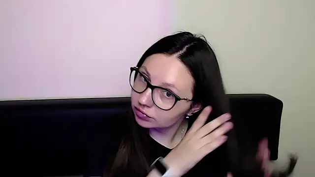 Snapshot of LiliaErmi chatting on May 24, 2026, 8:03 am LiliaErmi online show from May 24, 2026, 8:03 am