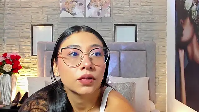 LanaRouse online show from February 19, 2026, 9:56 pm