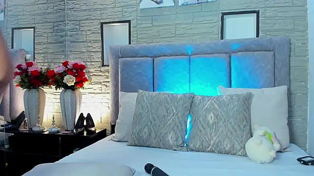 LanaRouse online show from March 8, 2026, 2:04 am