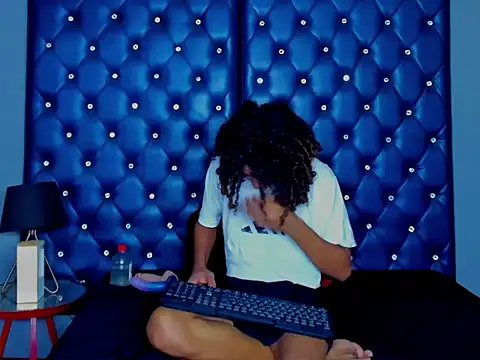 IrinaDuarte online show from February 2, 2026, 1:10 pm