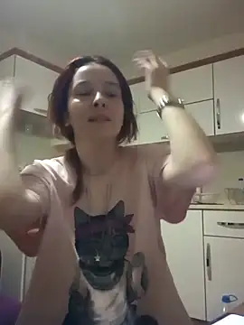 Atwsliiikizilll online show from May 1, 2026, 11:43 pm
