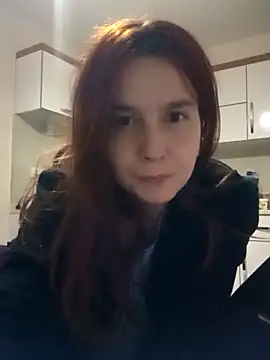 Atwsliiikizilll online show from May 5, 2026, 6:11 pm