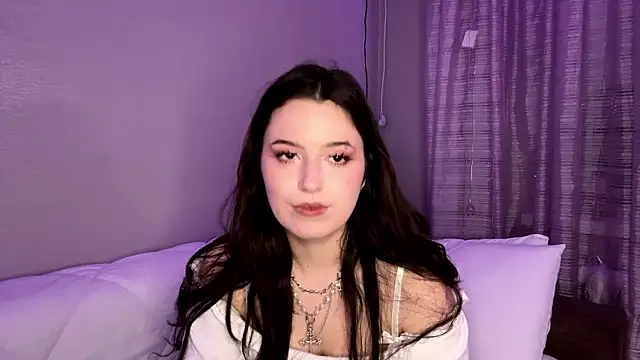 Snapshot of Freya_land chatting on February 10, 2026, 4:06 pm Freya land online show from February 10, 2026, 4:06 pm