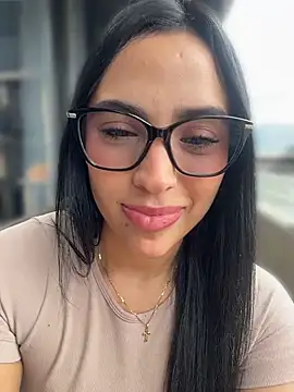 Snapshot of ValeriaTorress_ chatting on April 9, 2026, 7:42 pm ValeriaTorress online show from April 9, 2026, 7:42 pm