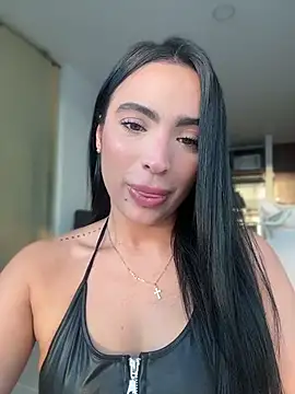 Snapshot of ValeriaTorress_ chatting on April 11, 2026, 10:57 pm ValeriaTorress online show from April 11, 2026, 10:57 pm