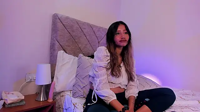Snapshot of Annalia69 chatting on January 16, 2026, 3:27 pm Annalia69 online show from January 16, 2026, 3:27 pm