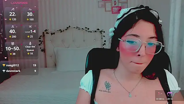 emmalove doll online show from March 8, 2026, 2:04 am