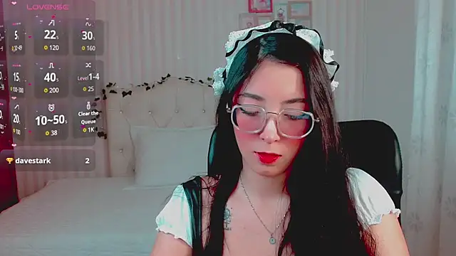 emmalove doll online show from March 7, 2026, 11:54 pm