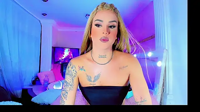 super hot girls online show from December 20, 2025, 11:51 pm