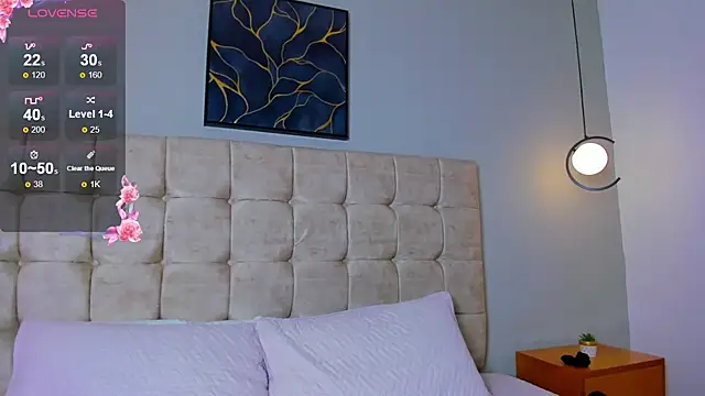 Snapshot of Lilie_petite chatting on December 13, 2025, 11:11 pm Lilie petite online show from December 13, 2025, 11:11 pm