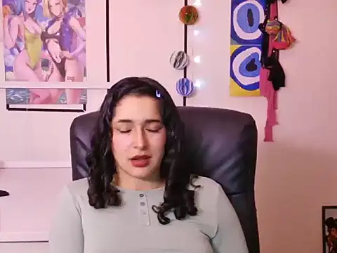 caramel-hotty online show from January 8, 2026, 8:04 pm