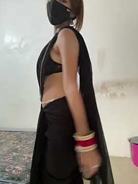 hot queen78 online show from March 18, 2026, 5:43 am