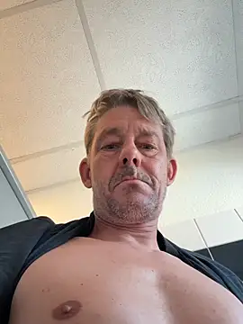 Hottasty online show from May 6, 2026, 9:13 am